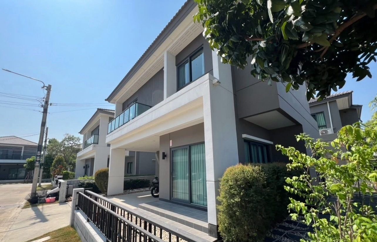 4 Bedroom House for rent at Centro Bangyai — photo 2