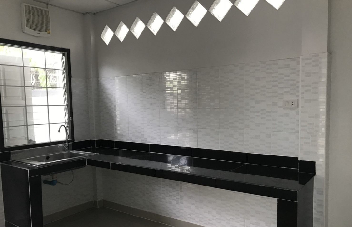 2 Bedroom House for rent at Rattanathibet Village — photo 5