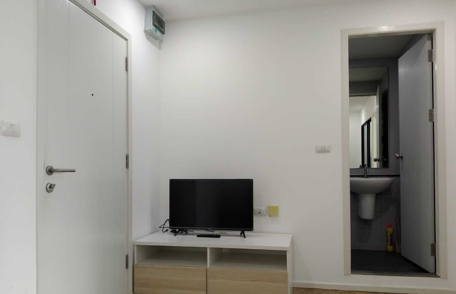 1 Bedroom Condo for rent at The Midd Condo — photo 2