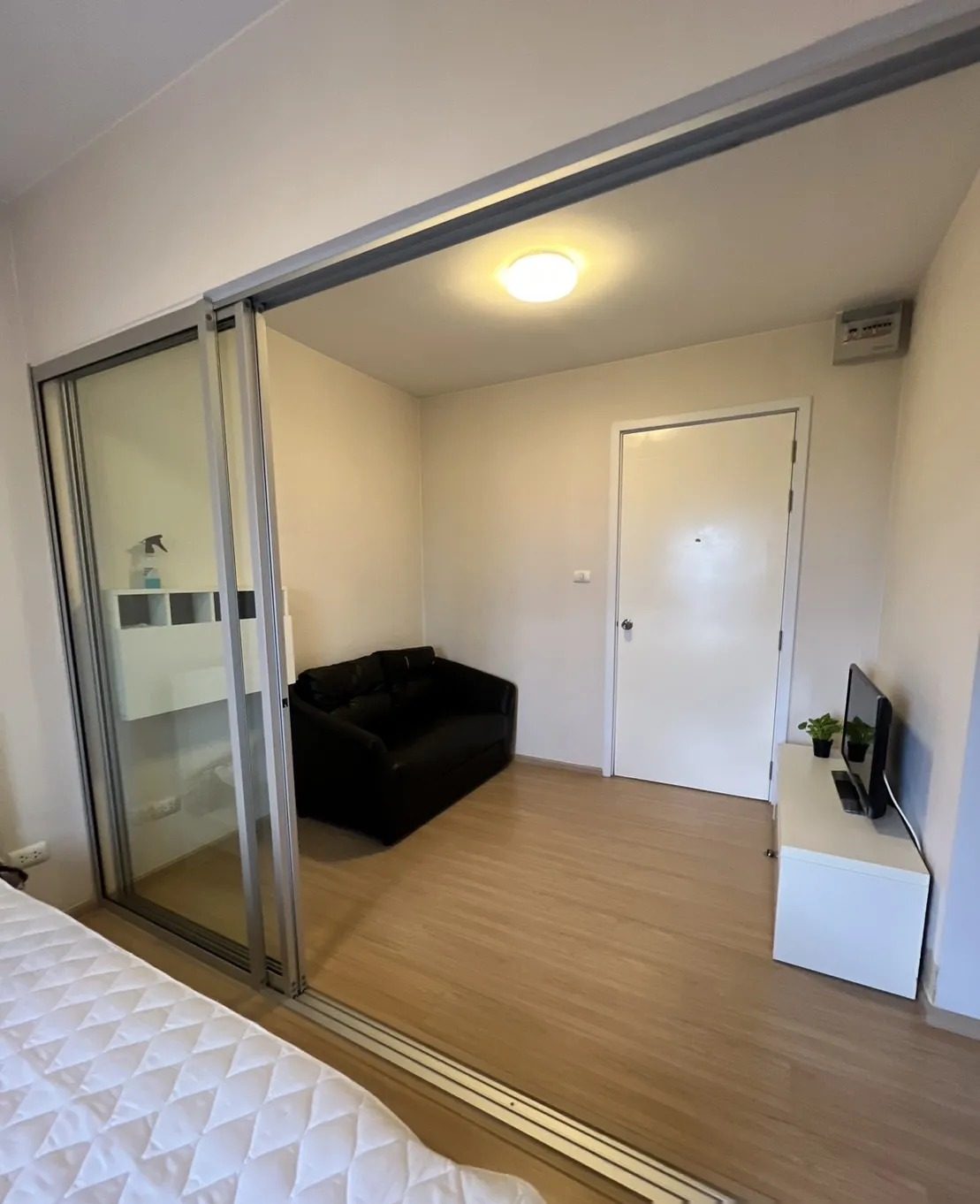 1 Bedroom Condo for rent at Plum Condo Bangyai Station — photo 2