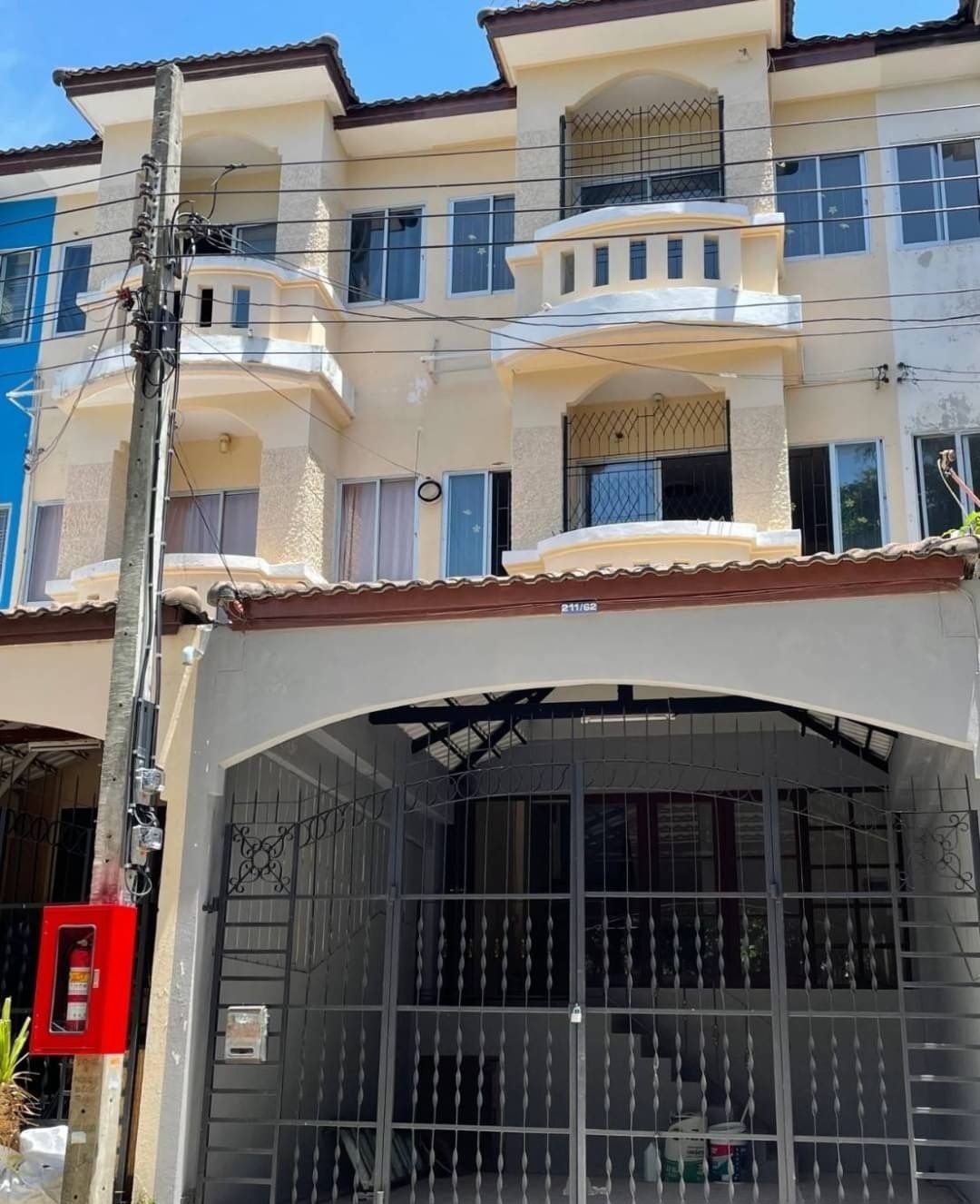 4 Bedroom Townhouse for rent at Rimnam Nonnatee — photo 2