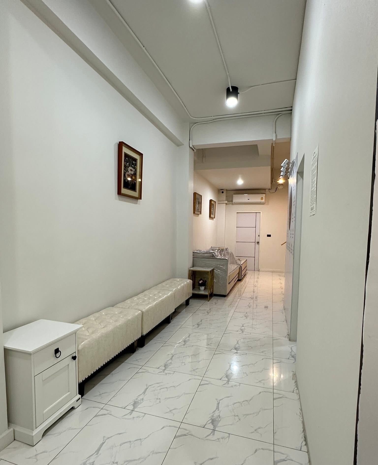 For sale & rent 4-storey commercial building stand alone with parking lot Nonthaburi — photo 4