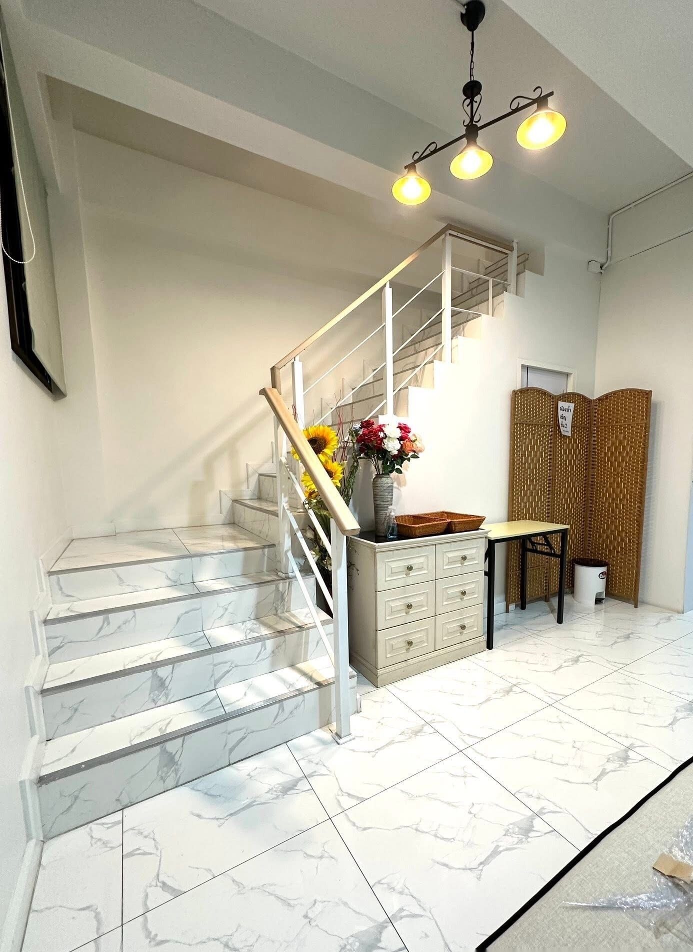 For sale & rent 4-storey commercial building stand alone with parking lot Nonthaburi — photo 5