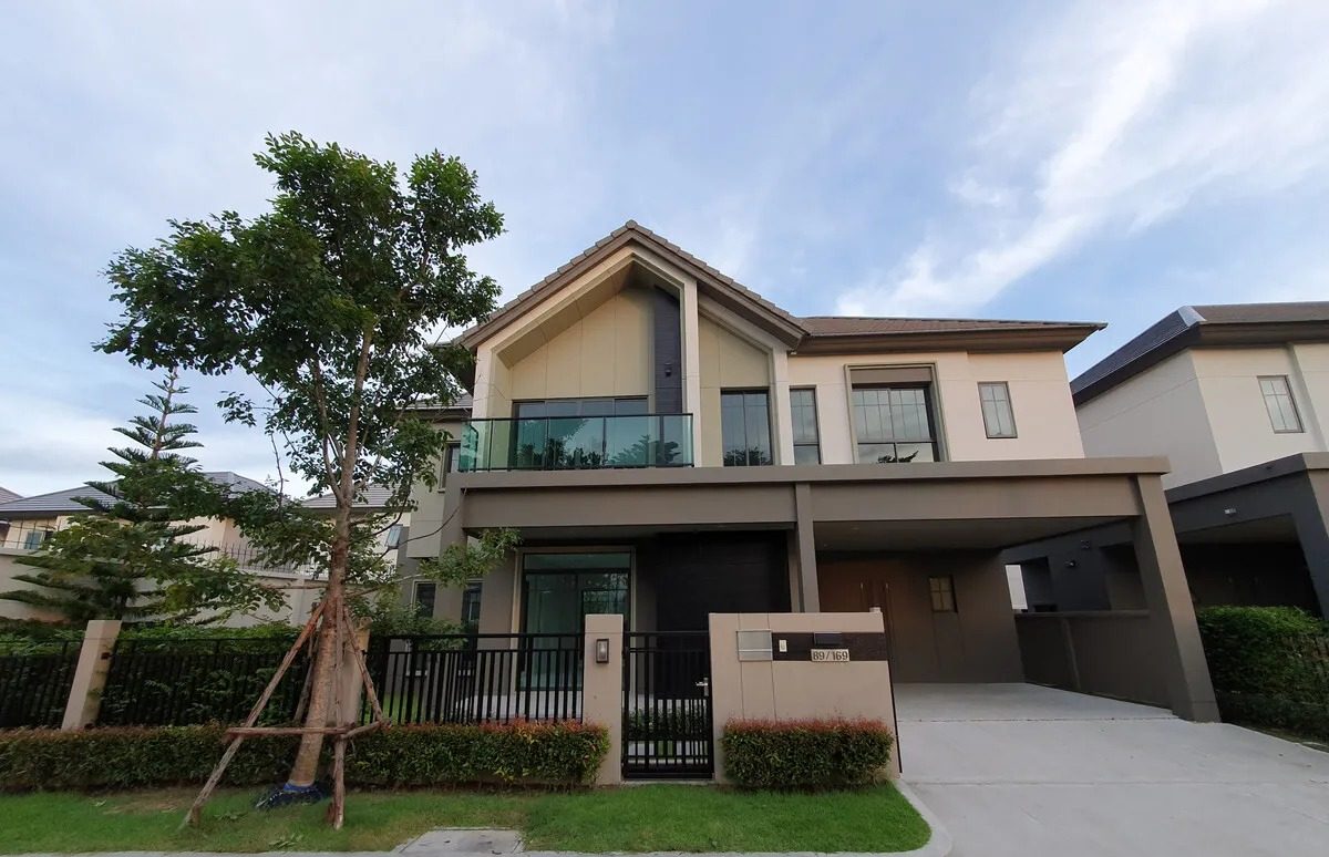 4 Bedroom House for rent at Bangkok Boulevard Sathorn-Pinklao 2 — photo 1