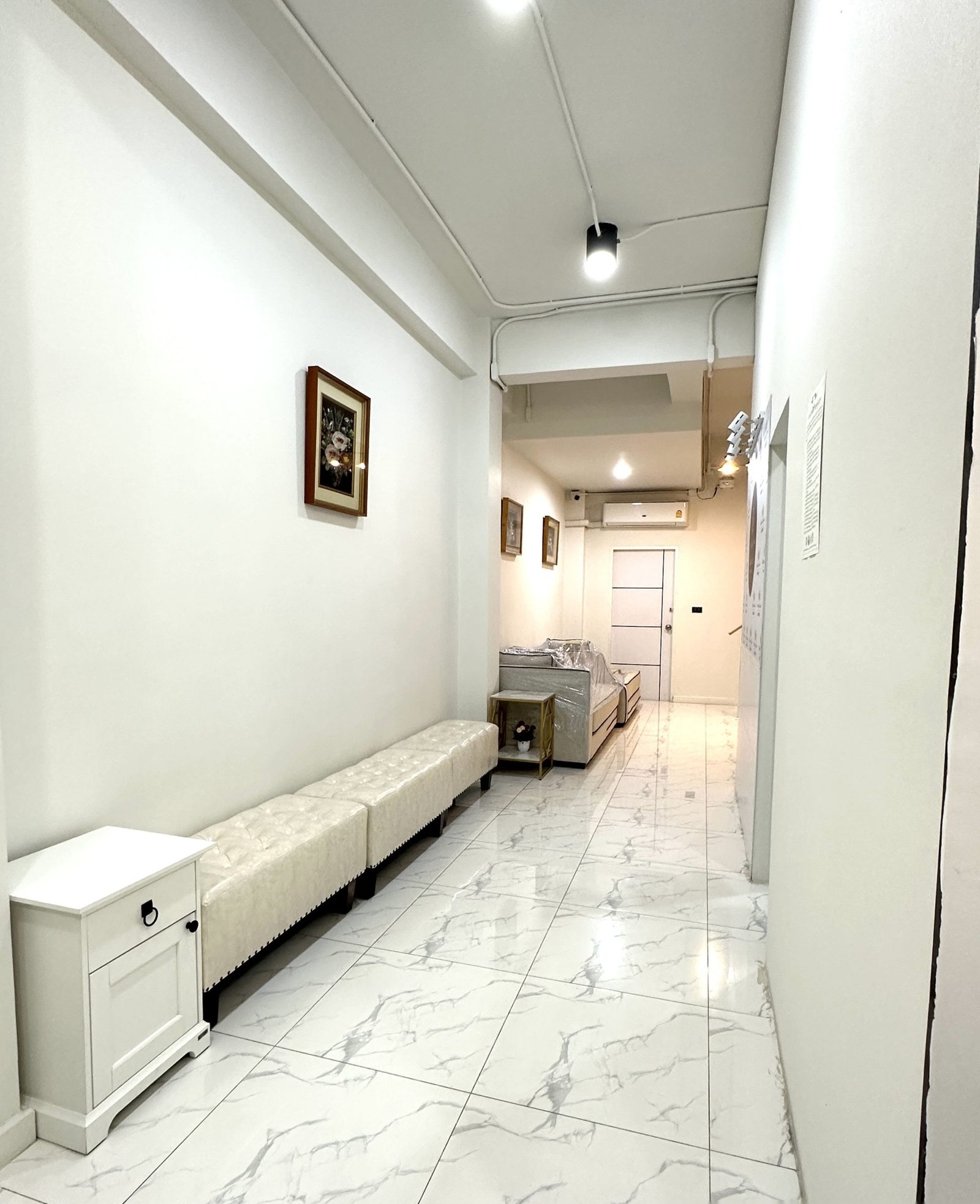 4 Storey Clinic Stand Alone for Rent in Nonthaburi — photo 3