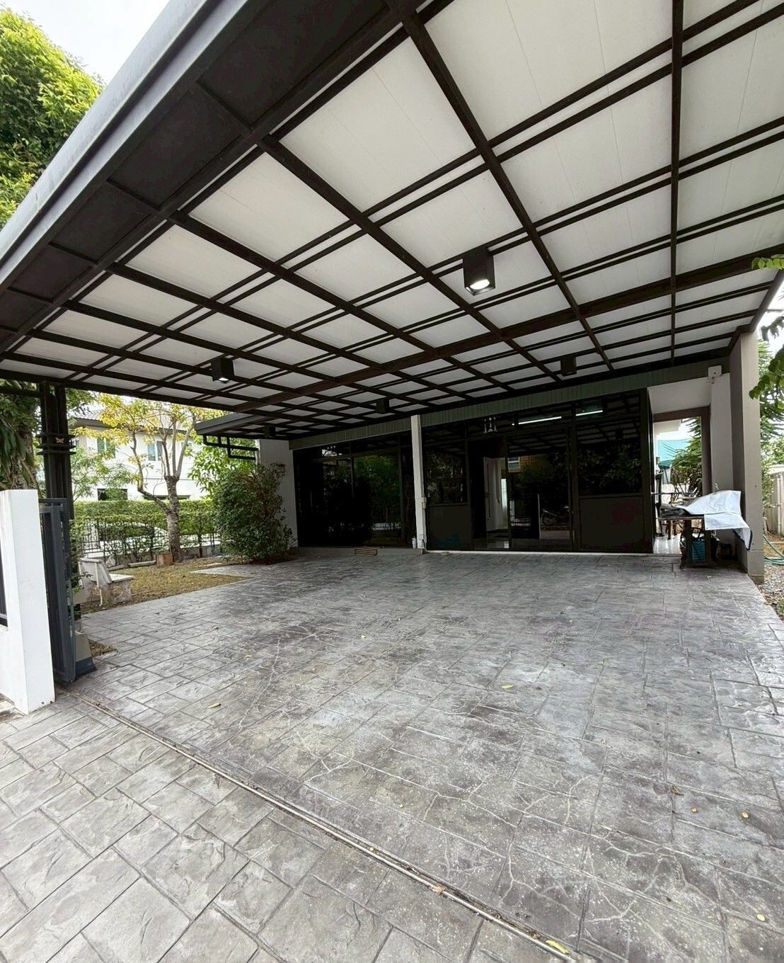 3 Bedroom House for rent at Chaiyapruk Pinklao-Kanchanapisek — photo 2