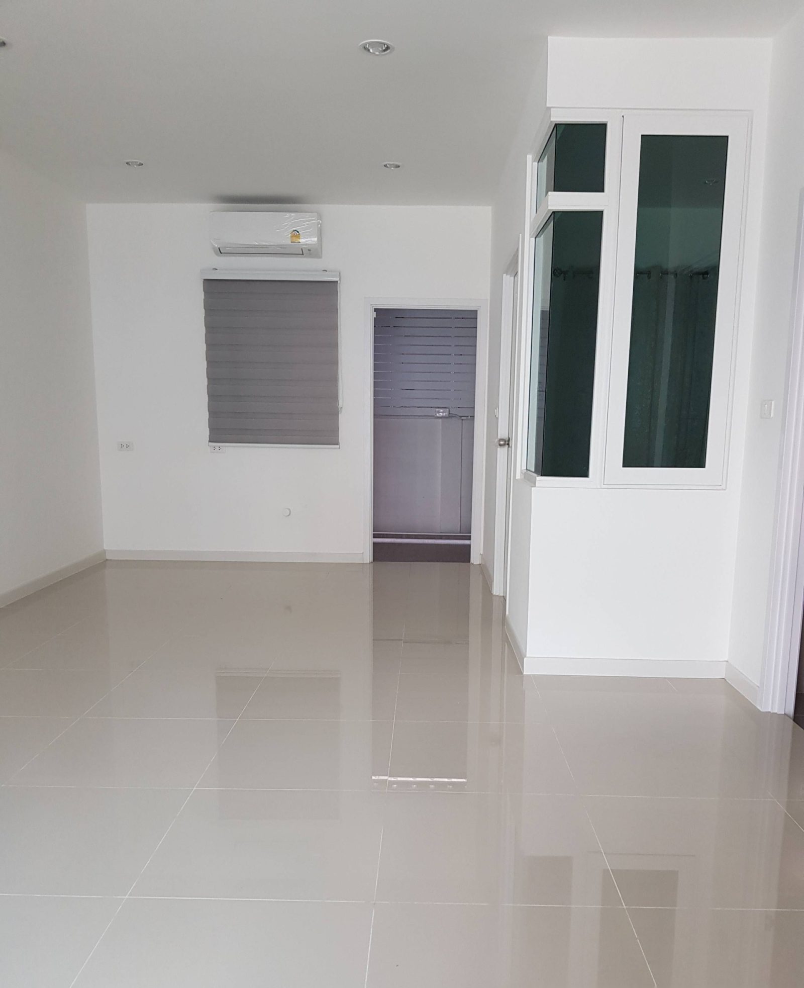 4 Bedroom Townhouse for rent at Chuan Chuen Town Kanchanapisek–Bangyai — photo 3