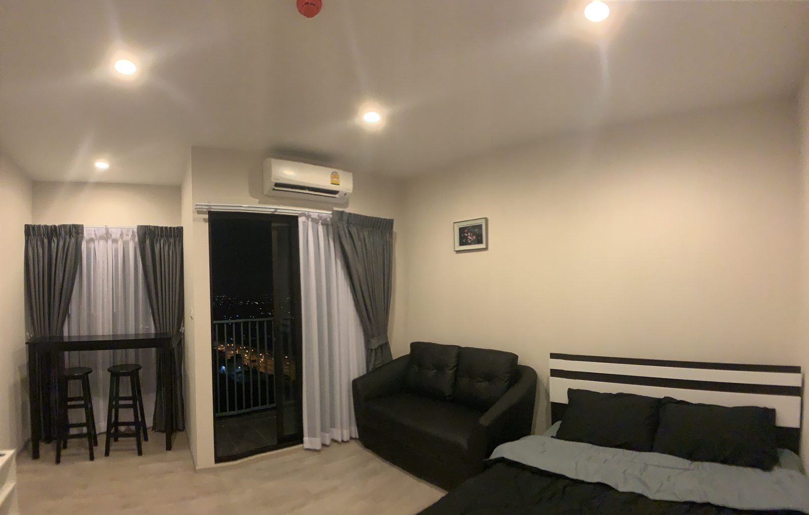 Studio Condo for rent at Plum Condo Central Station — photo 1