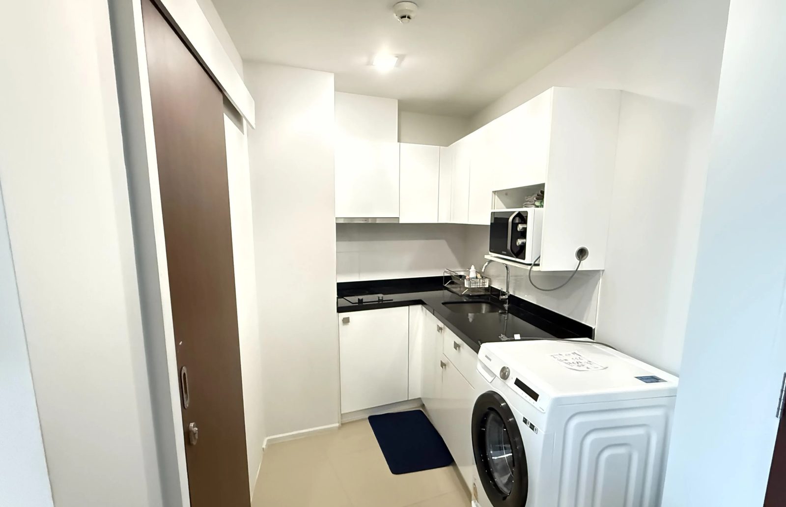 1 Bedroom Condo for rent at Baan View Viman — photo 4