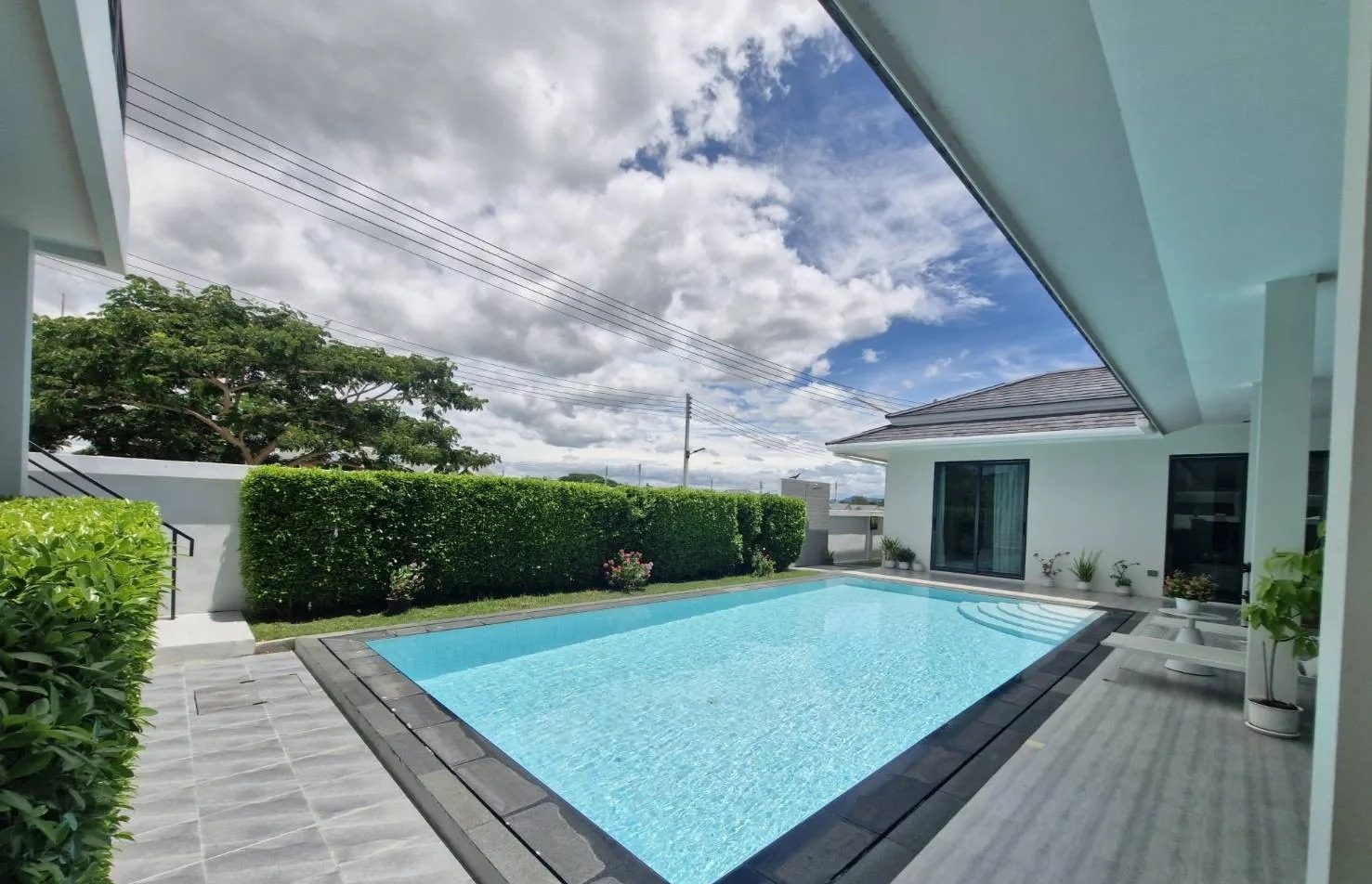3 Bedroom Villa for rent at Avatar Manor