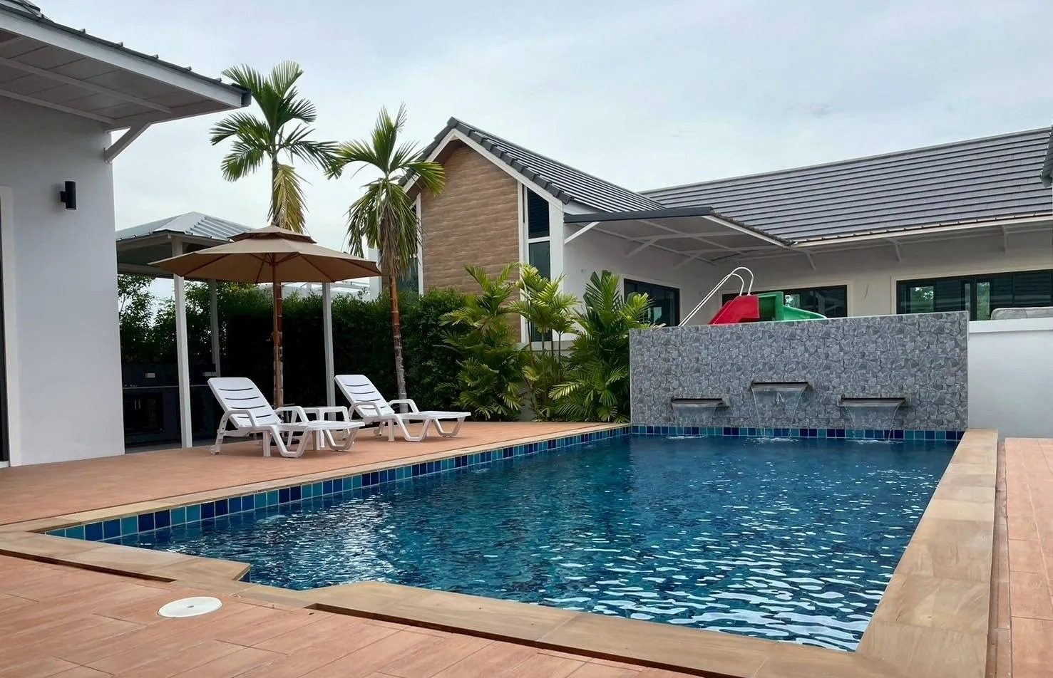 3 Bedroom House for rent at Avatar Manor — photo 2