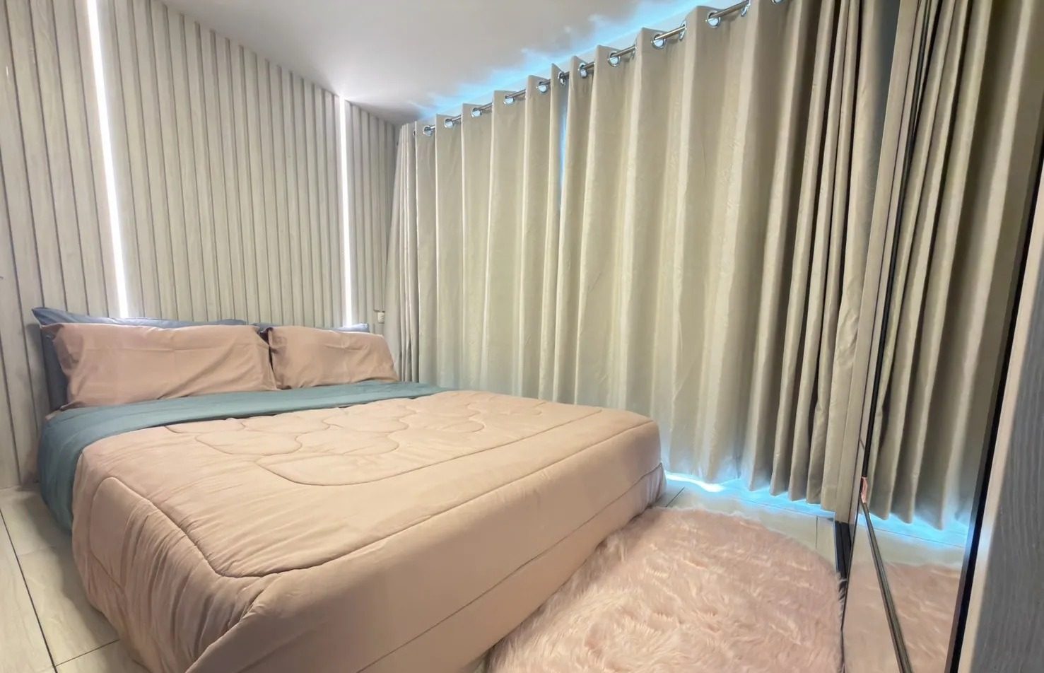 1 Bedroom Condo for rent at Baan Koo Kiang — photo 1