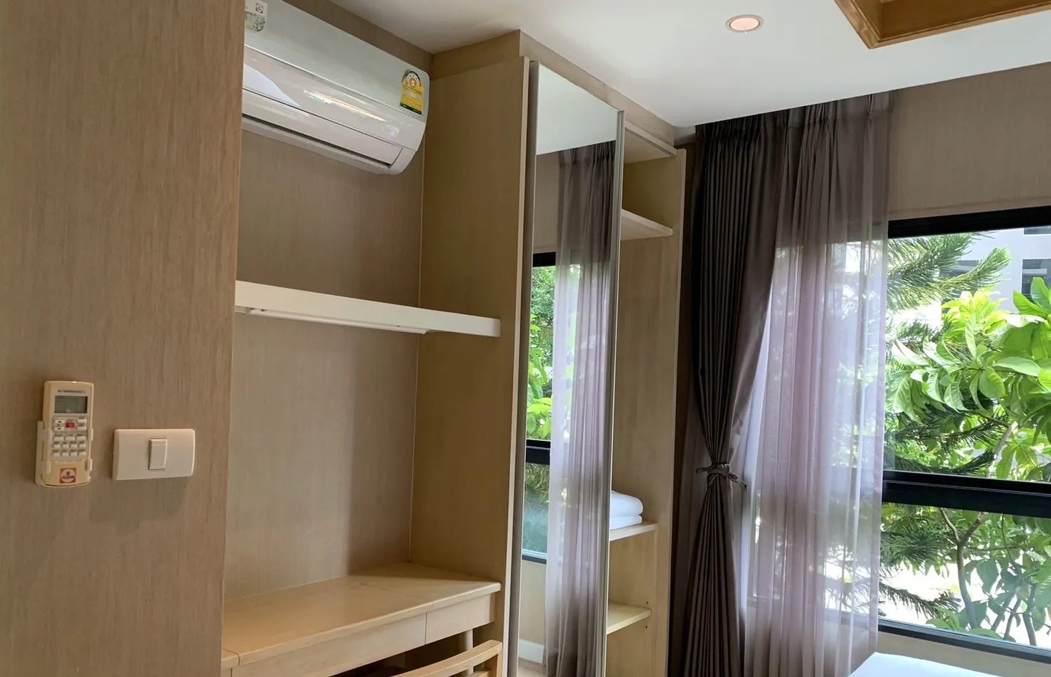 1 Bedroom Condo for rent at Maysa Condo — photo 2