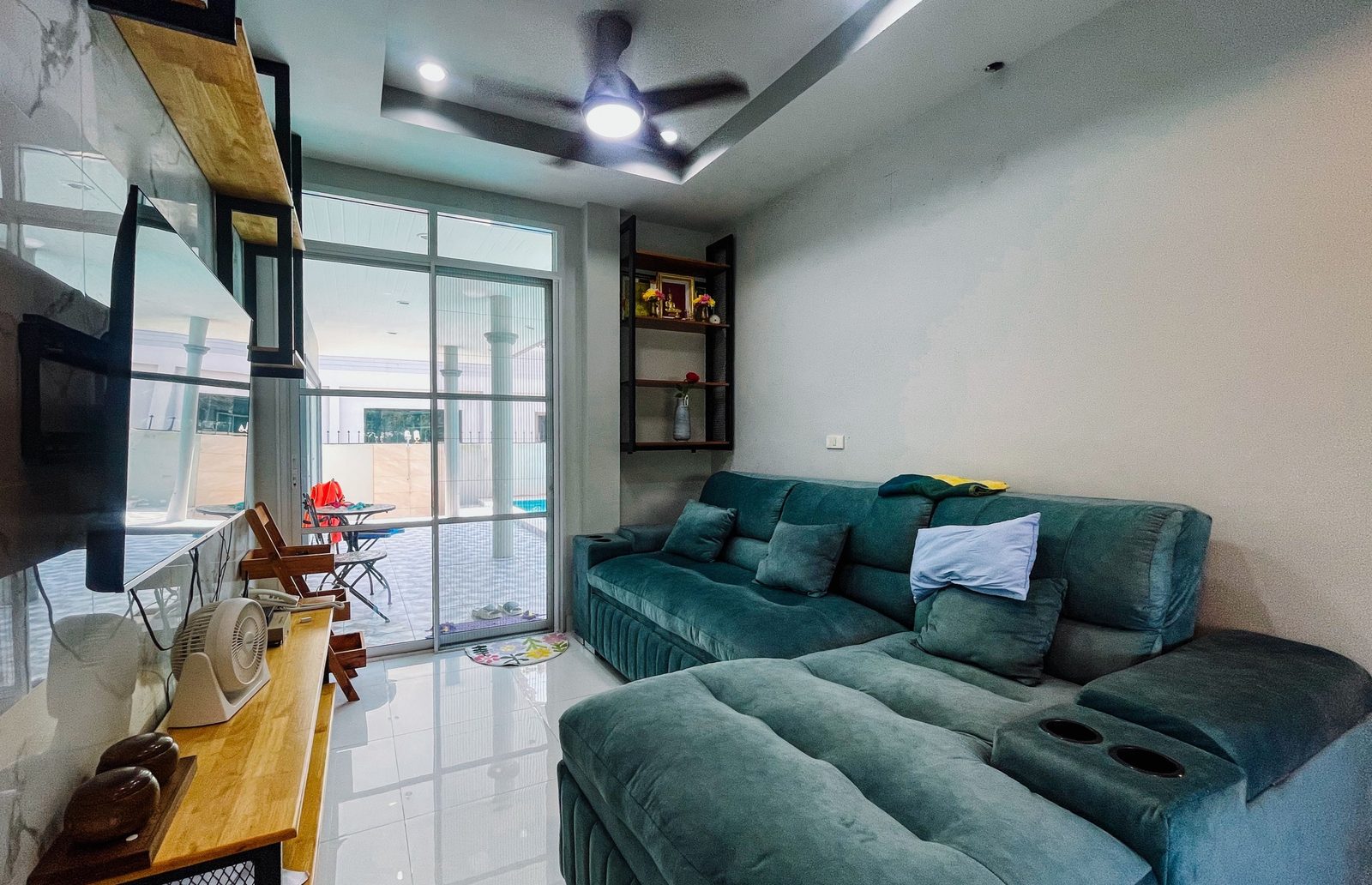 4 Bedroom 3 Bathroom villa for sale in Hin Lek Fai — photo 3
