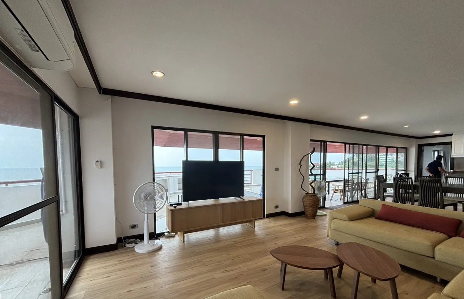 3 Bedroom Condo for rent at Hua Hin Seaview Paradise Condo — photo 2