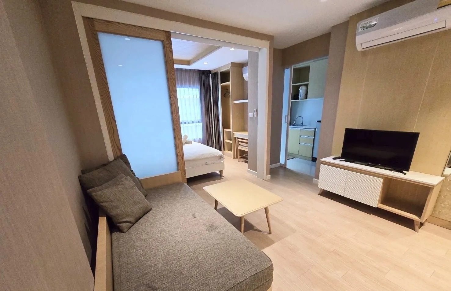 1 Bedroom Condo for rent at Maysa Condo — photo 2