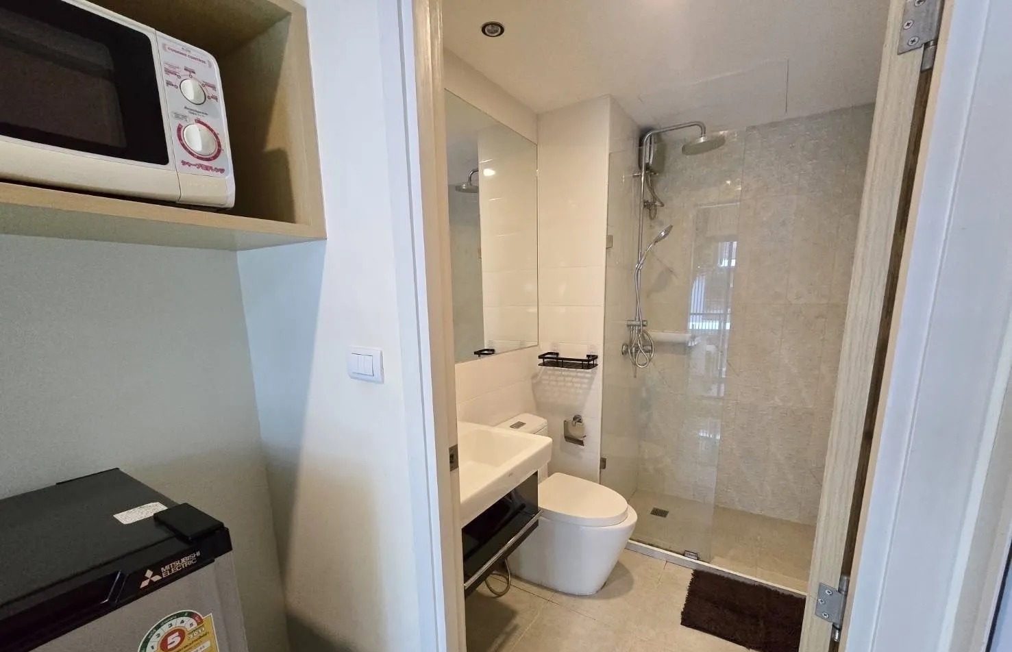 1 Bedroom Condo for rent at Maysa Condo — photo 5