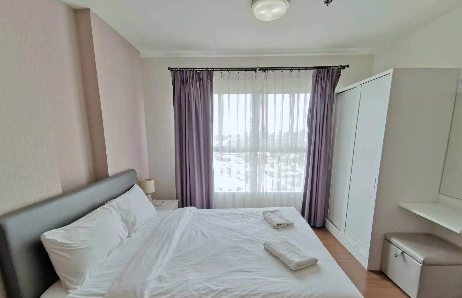 Studio Condo for rent at Baan Kiang Fah