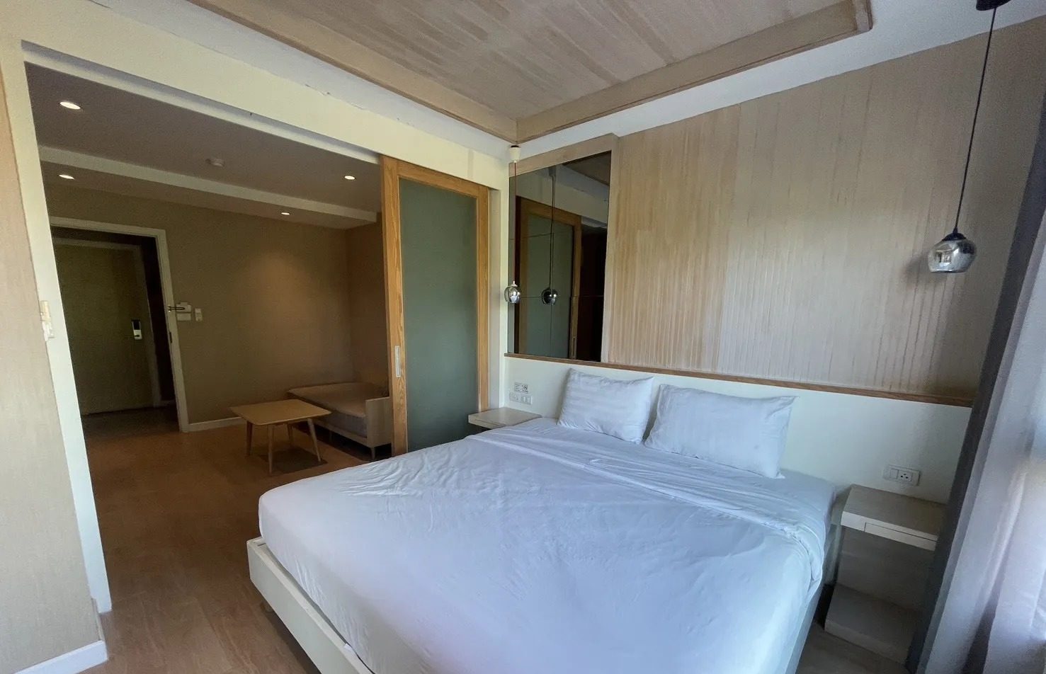 1 Bedroom Condo for rent at Maysa Condo — photo 3