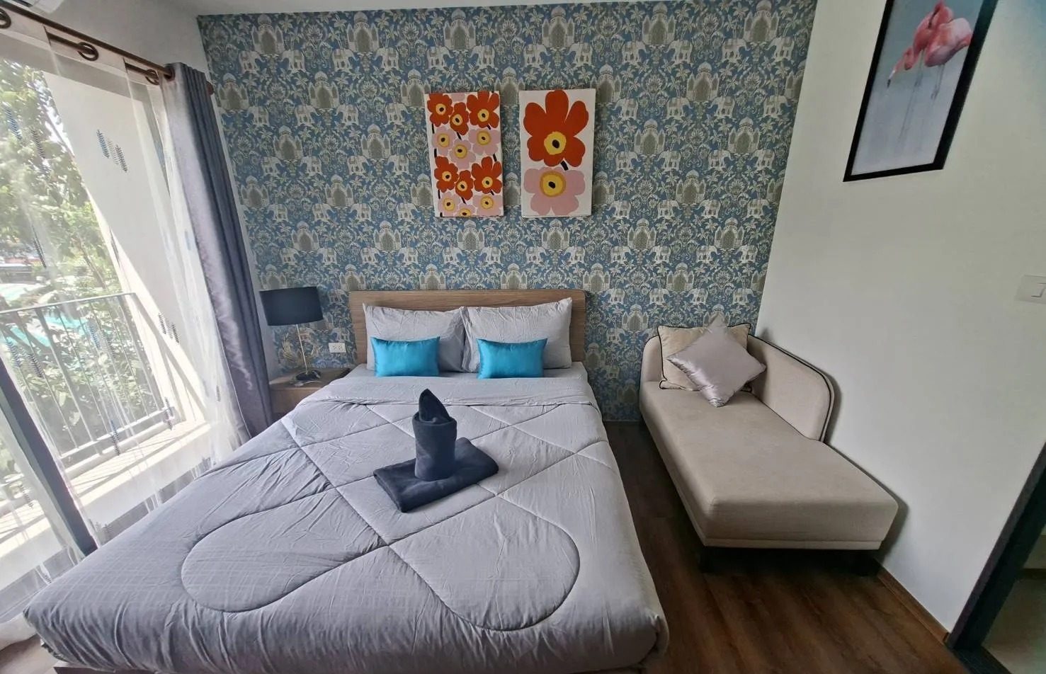 Studio Condo for rent at La Habana — photo 1