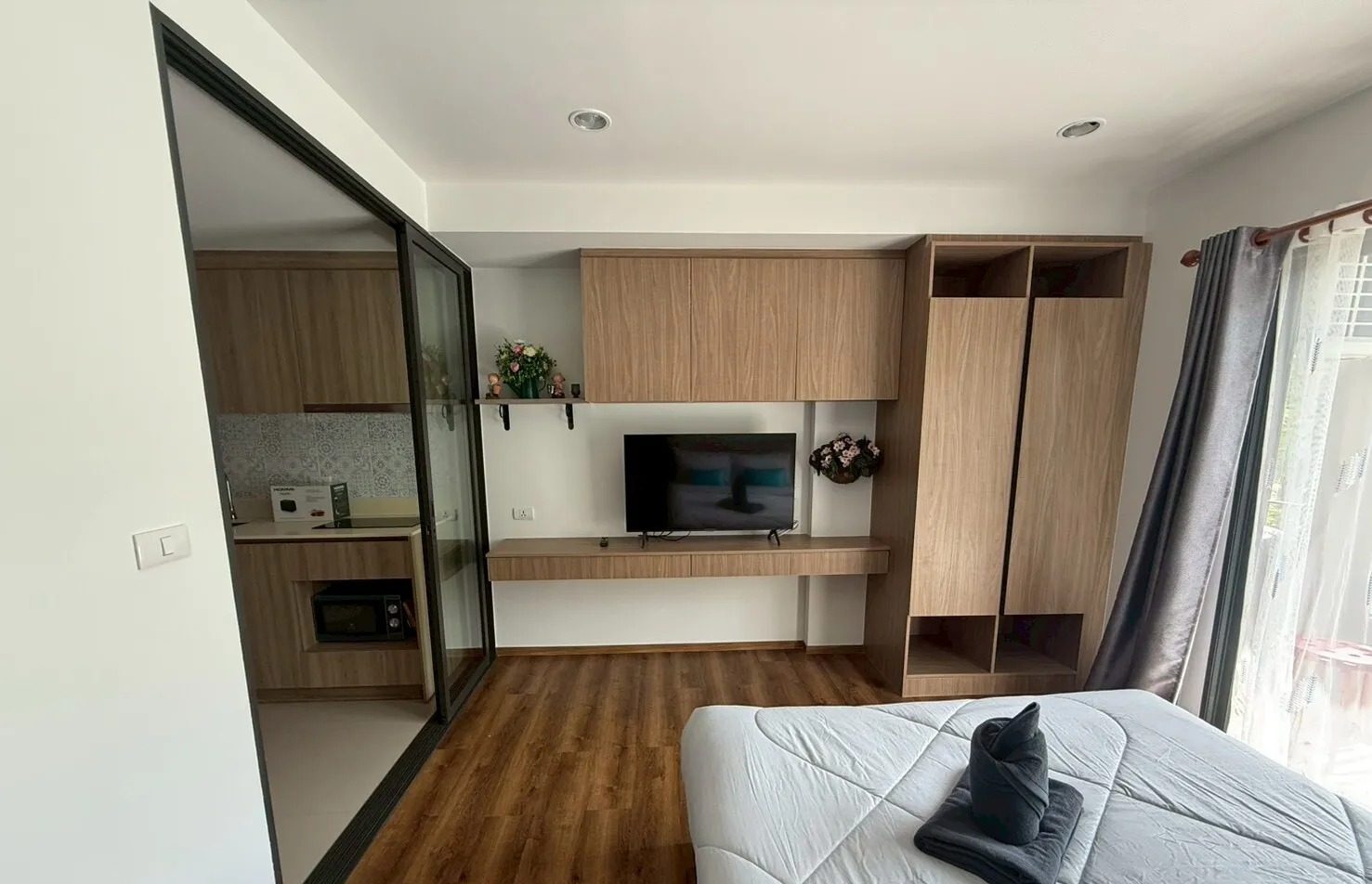 Studio Condo for rent at La Habana — photo 3
