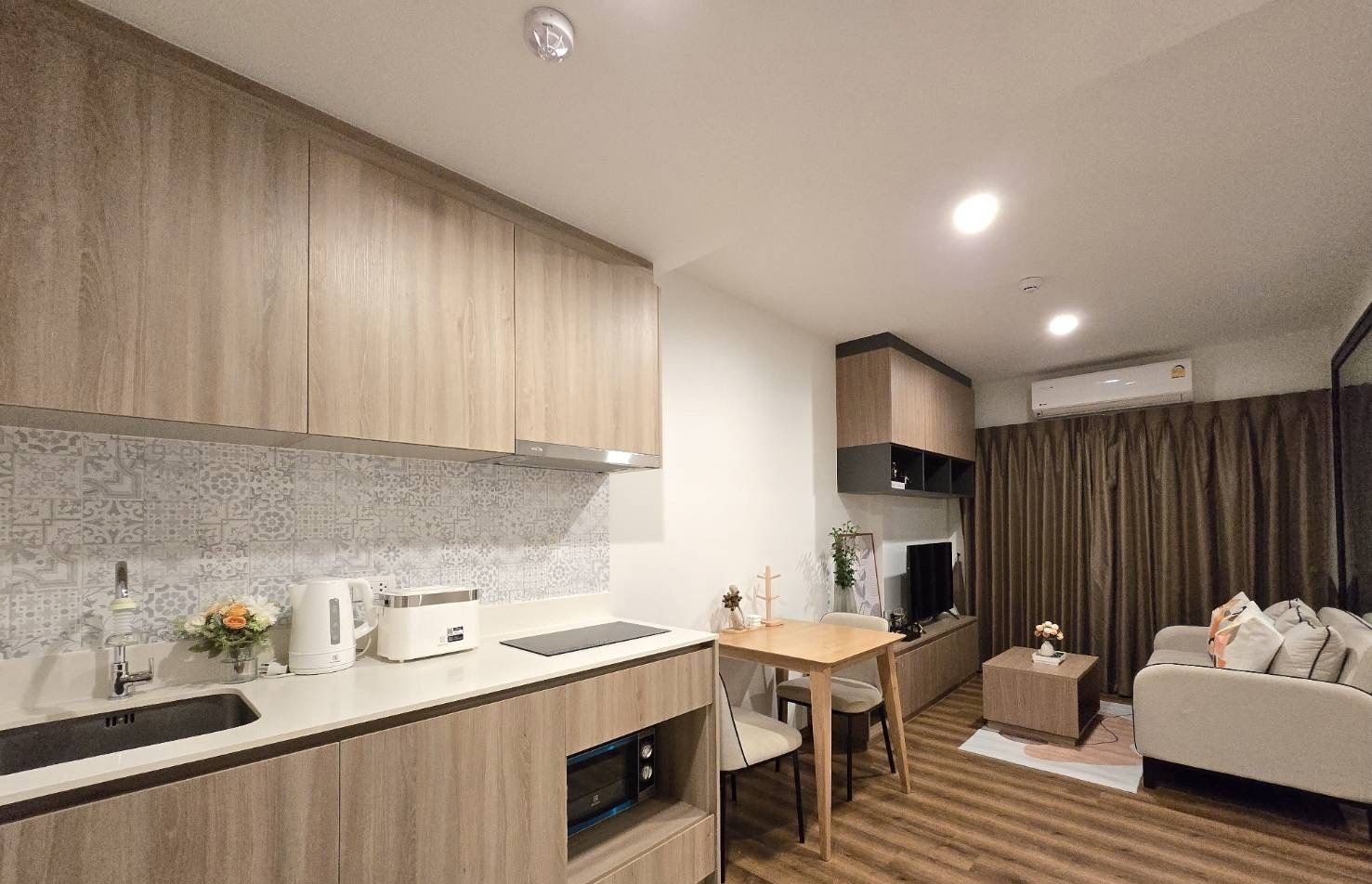 1 Bedroom Condo for rent at La Habana — photo 4