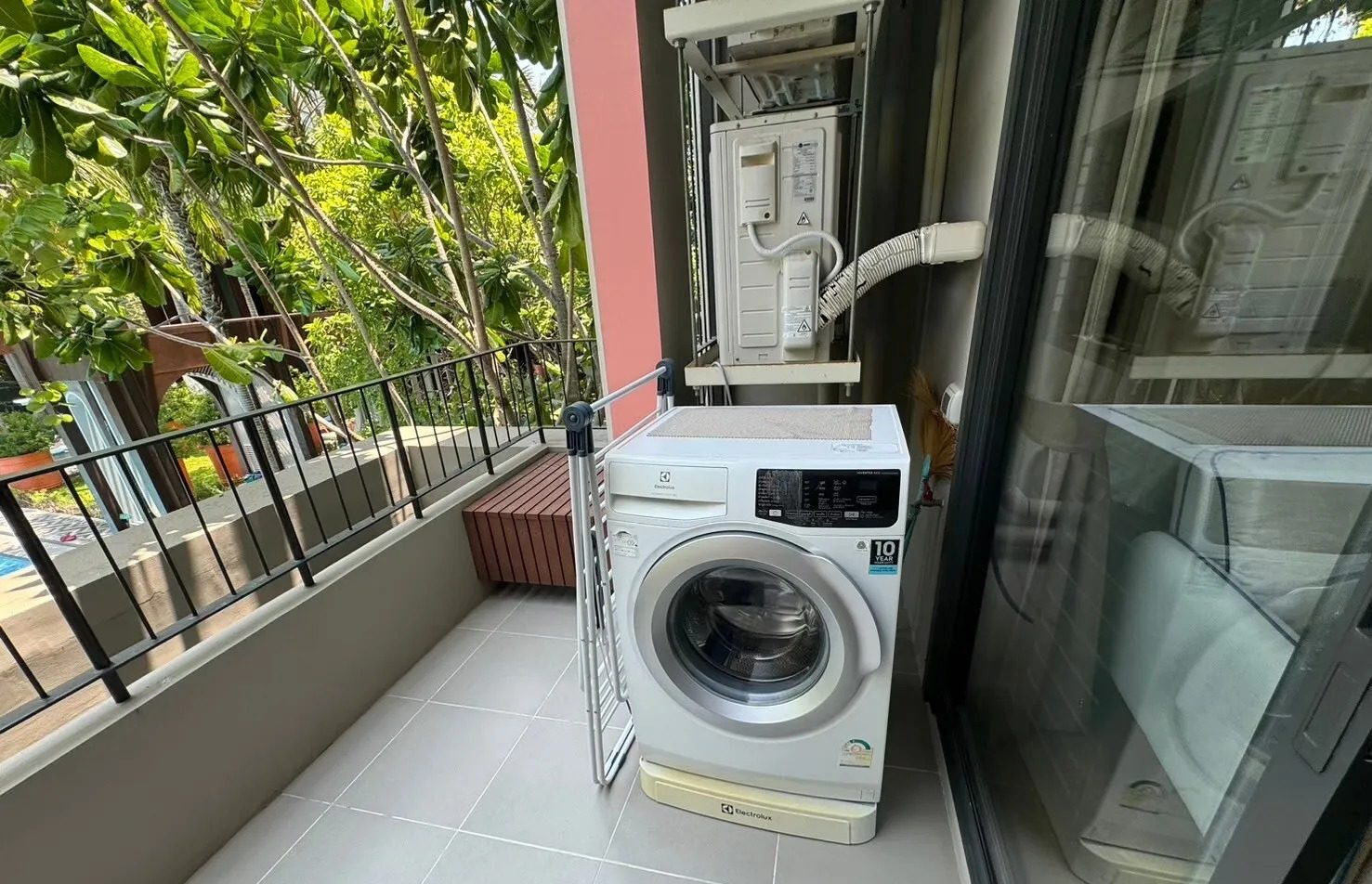 1 Bedroom Condo for rent at La Habana — photo 4