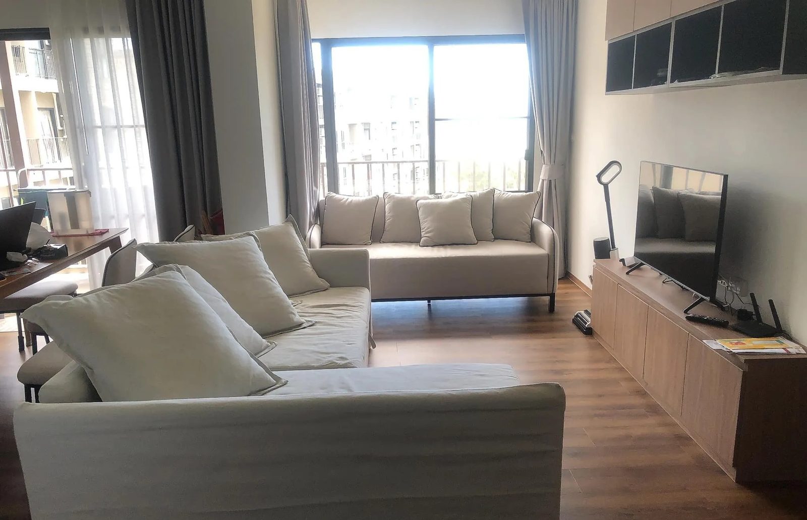 2 Bedroom Condo for rent at La Habana