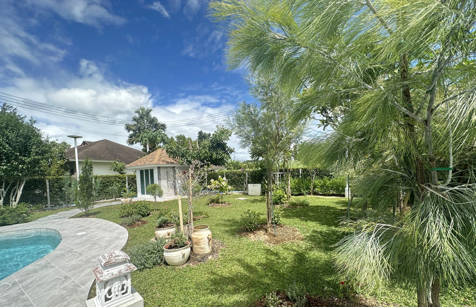 Peaceful Luxury Living in a Private Tropical Oasis — photo 4