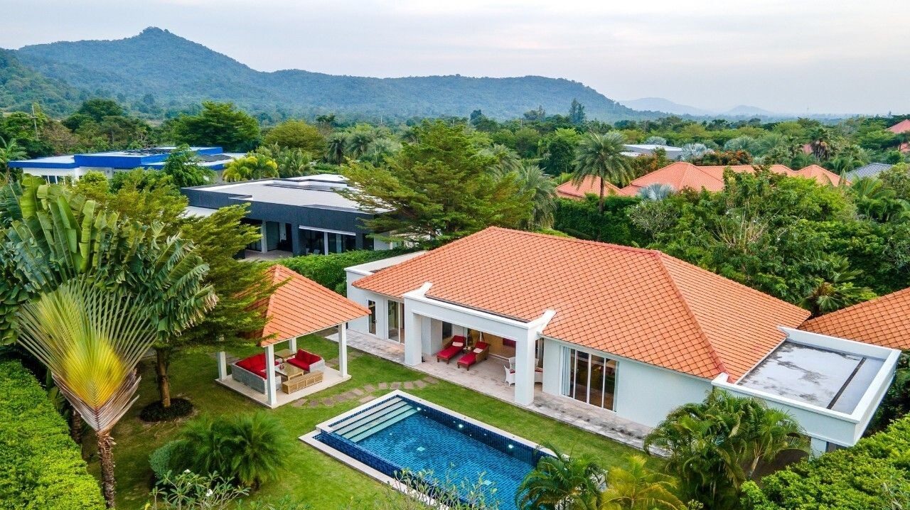 3 Bedroom Villa for rent at Baan Ing Phu — photo 1