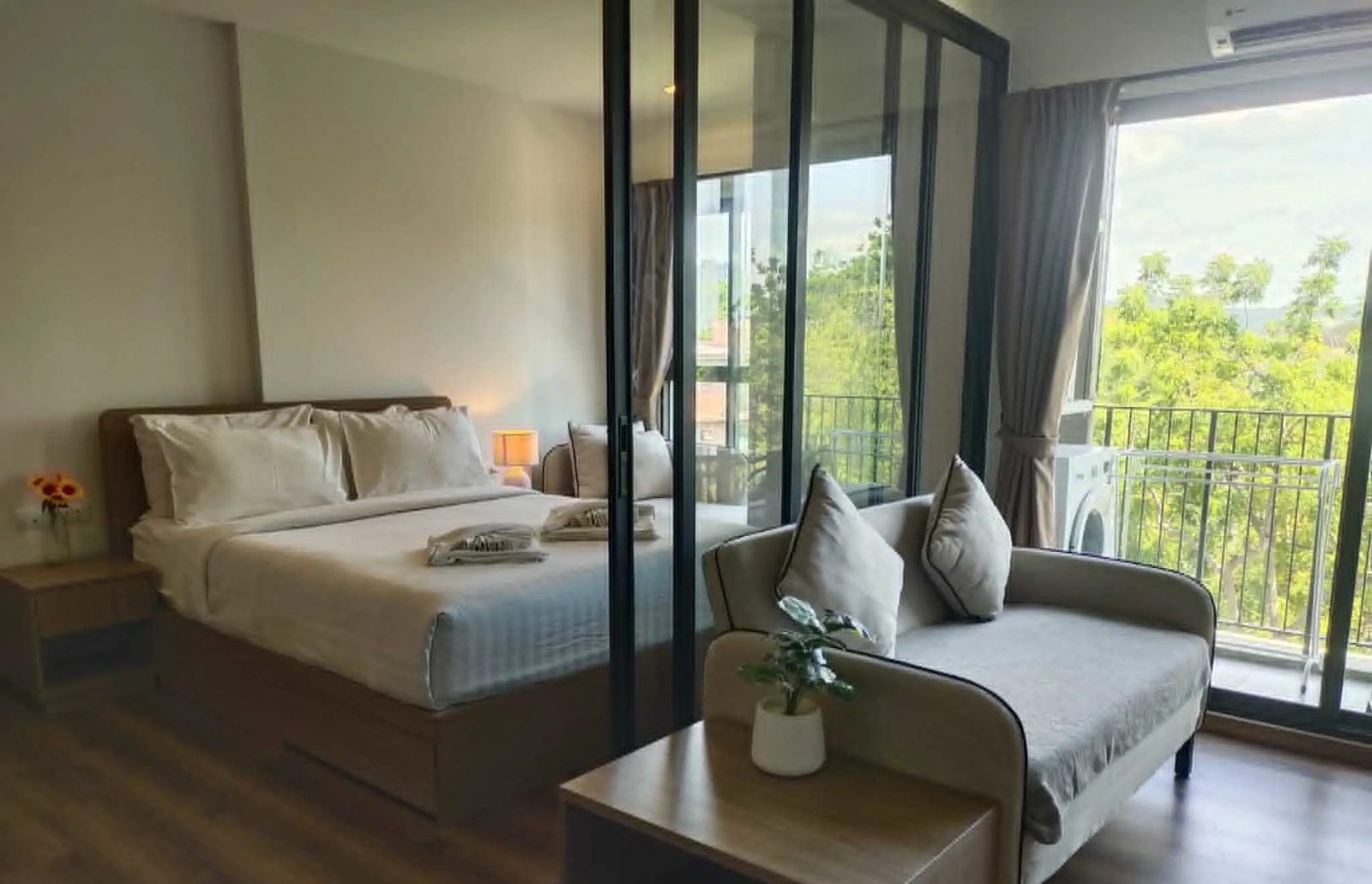 1 Bedroom Condo for rent at La Habana — photo 1