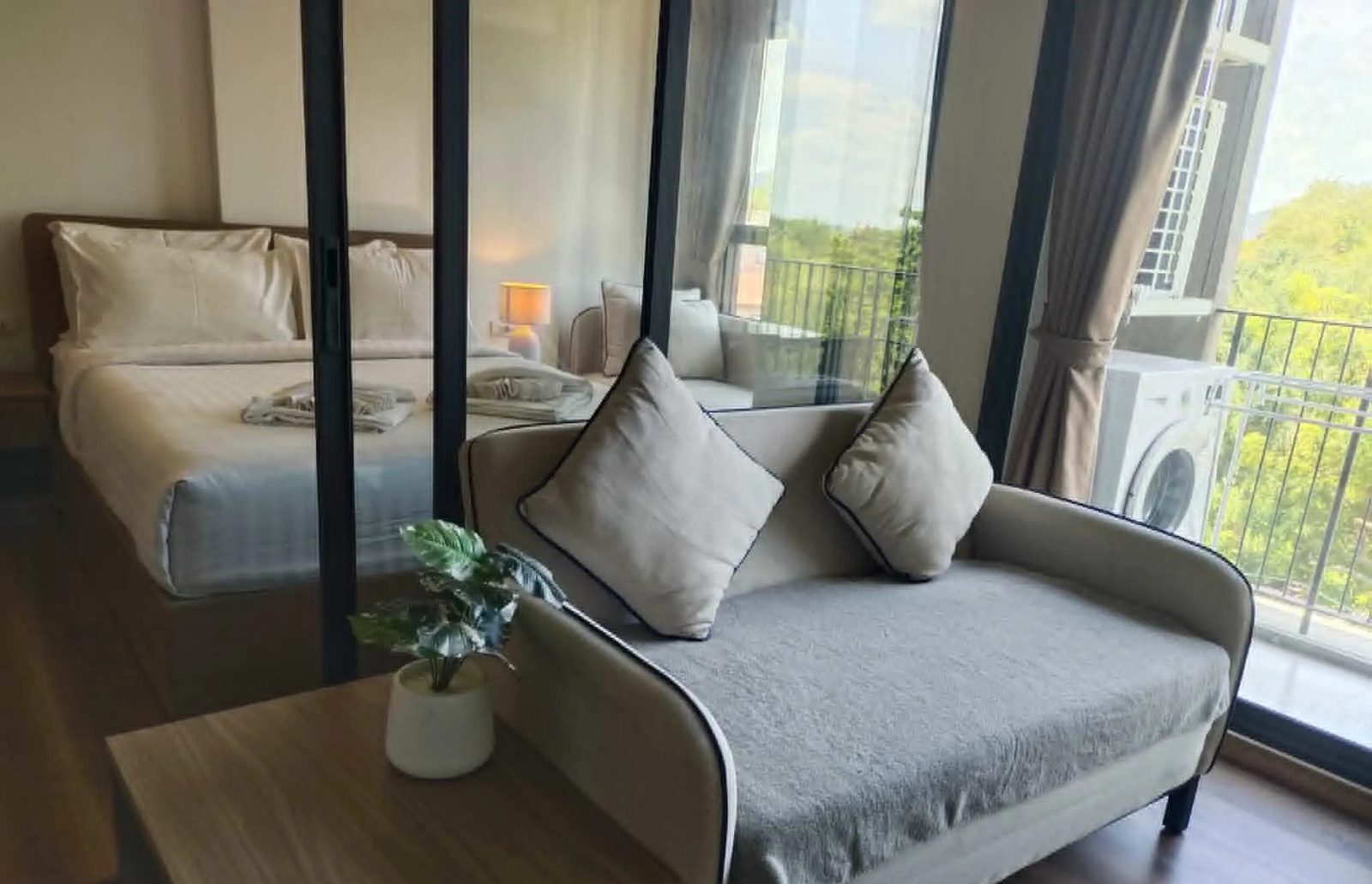 1 Bedroom Condo for rent at La Habana — photo 2