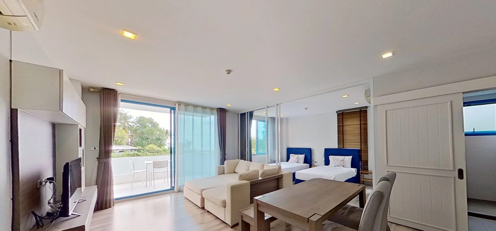 2 Bedroom Condo for rent at The Crest Santora