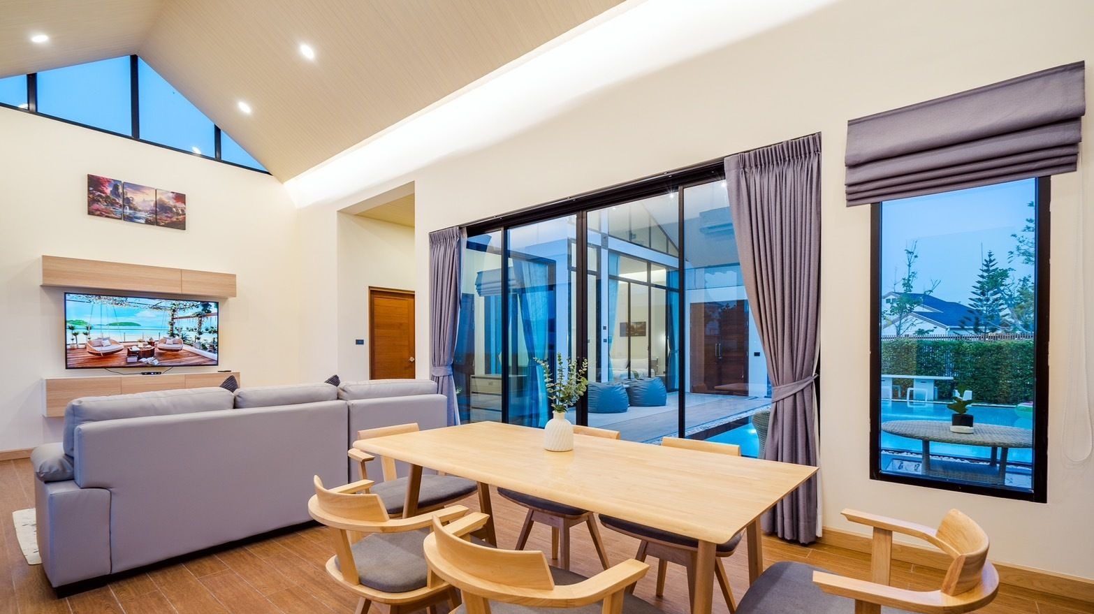 2 Bedrooms Pool Villa for Rent — photo 1