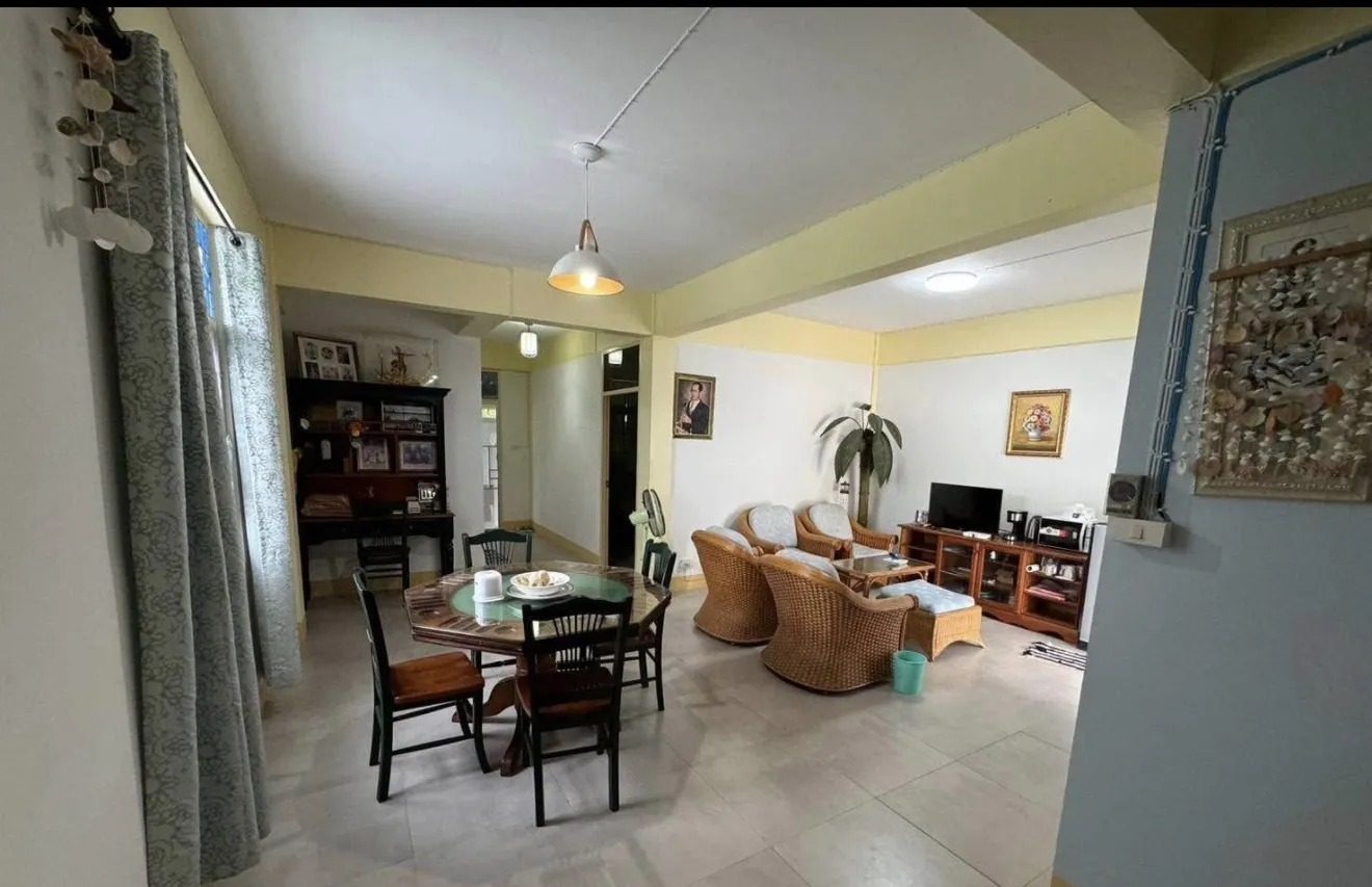 Fully Furnished Corner Townhouse near the Beach for rent — photo 3
