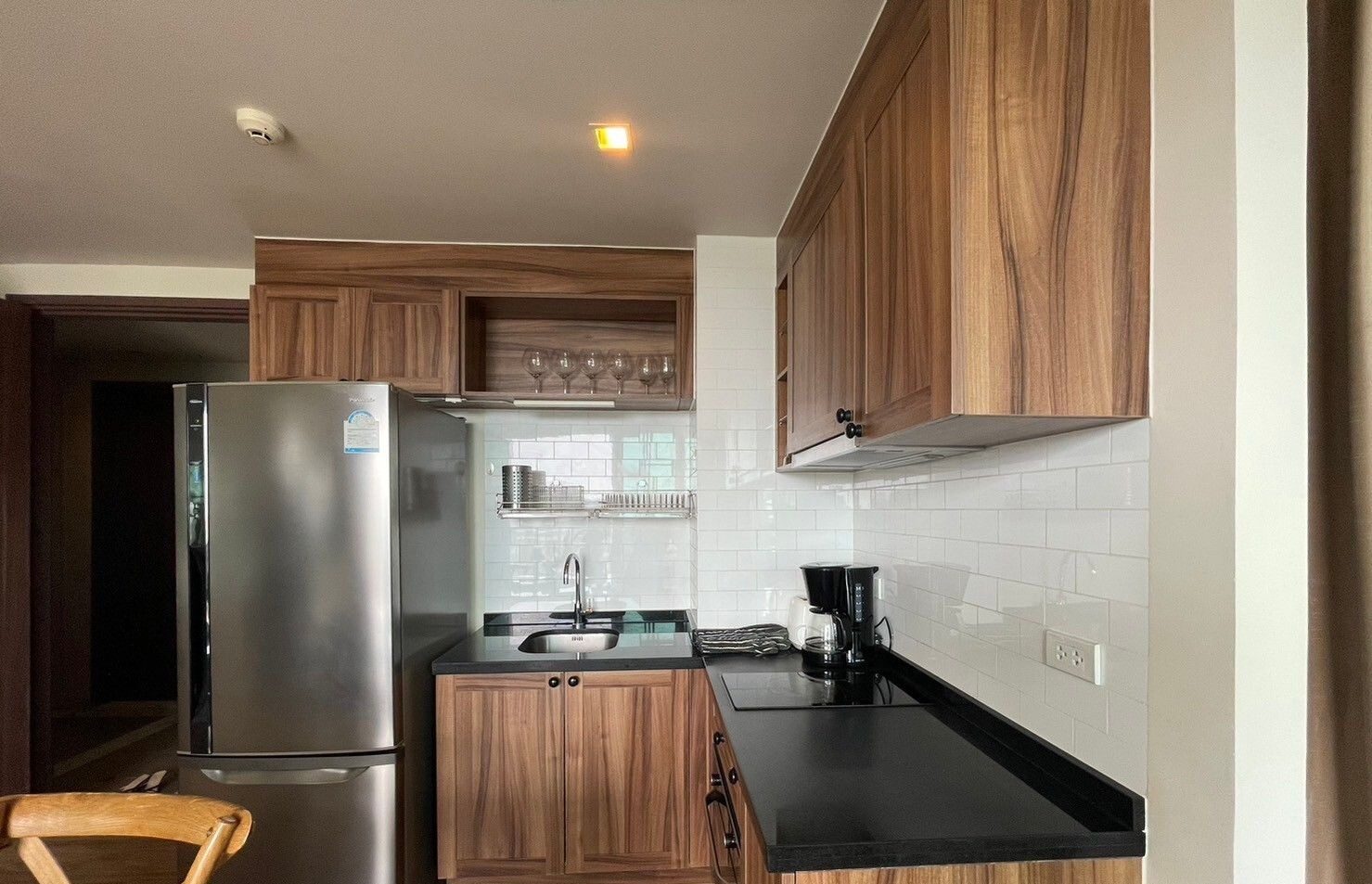 2 Bedroom Condo for rent at Autumn Condominium — photo 3