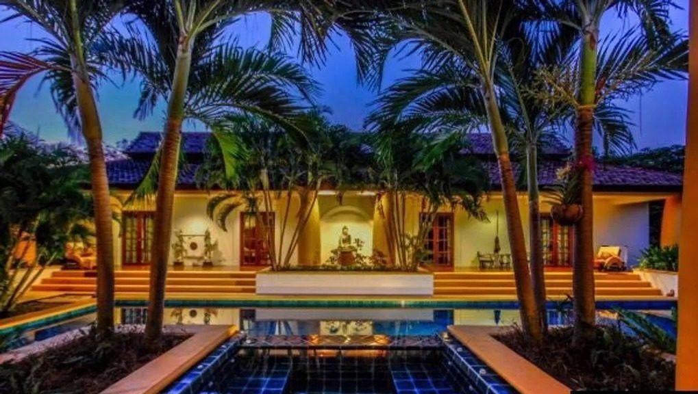5 Bedroom House for rent at Sanuk Residence — photo 1