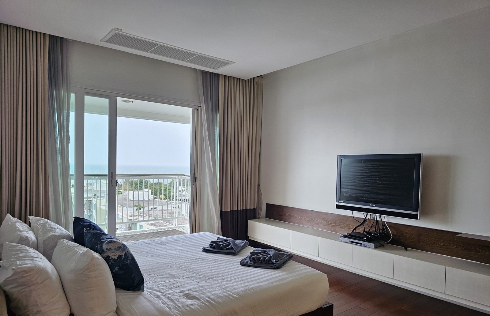 5 Bedroom Penthouse for rent at Baan Saechuan — photo 3