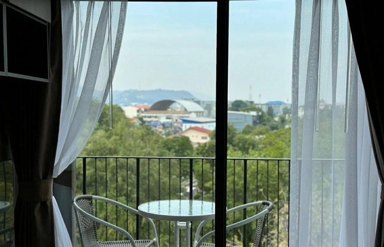 1 Bedroom Condo for rent at La Habana — photo 3