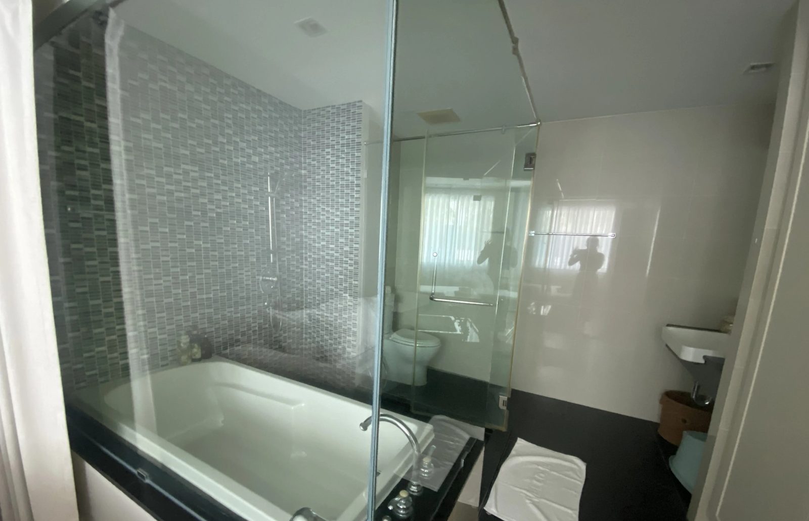 2 Bedroom Condo for rent at The Crest Santora — photo 5