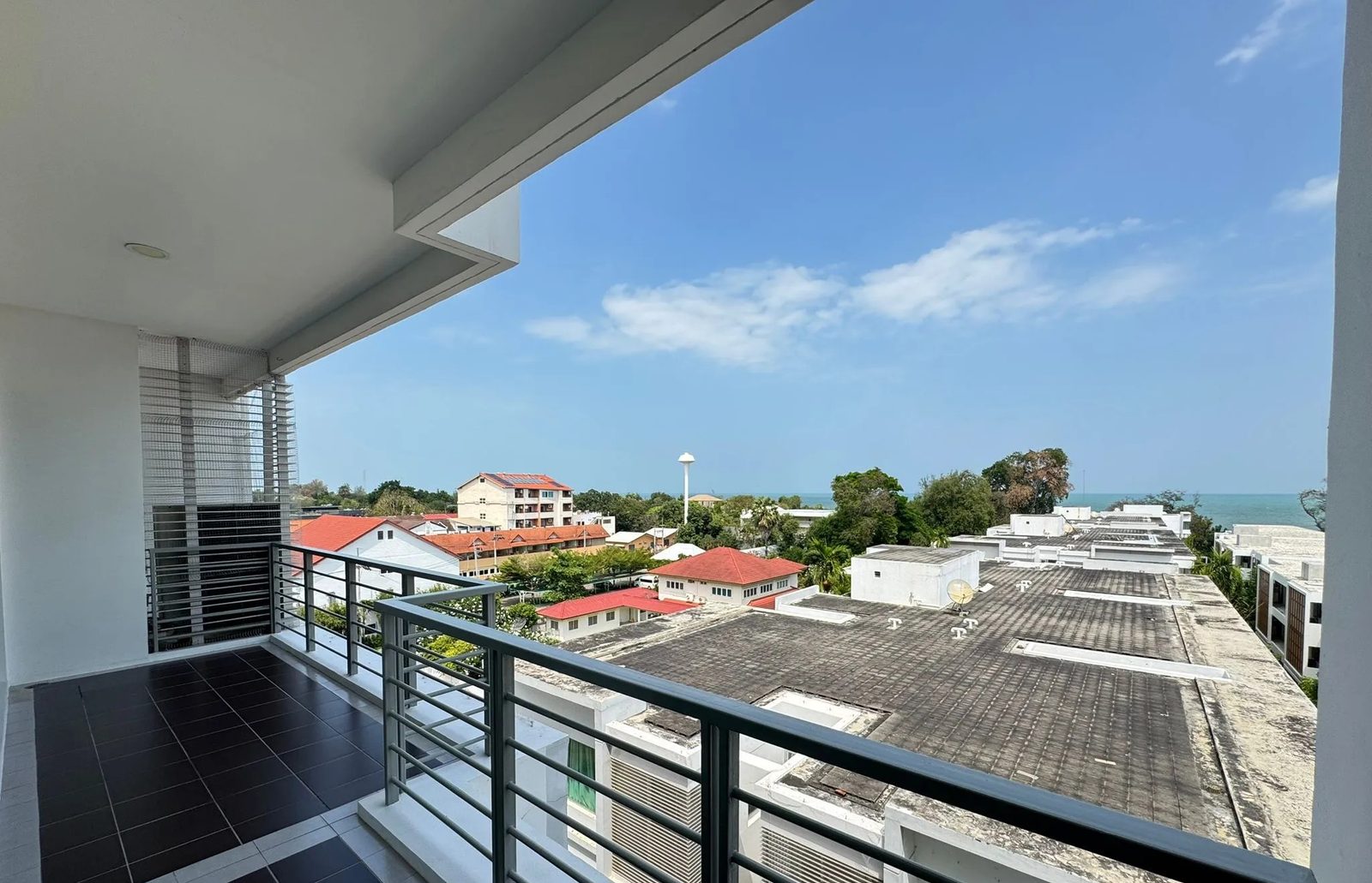 3 Bedroom Condo for rent at Baan Sanpluem — photo 2