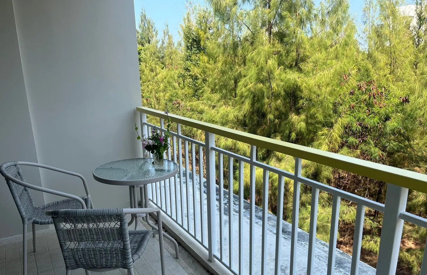 Studio Condo for rent at Autumn Condominium — photo 5