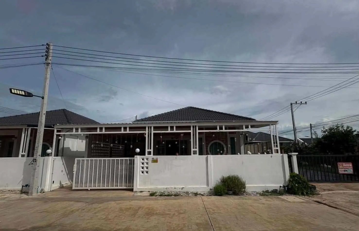 RAI LAND A HOUSE 3BED 2BATH — photo 2