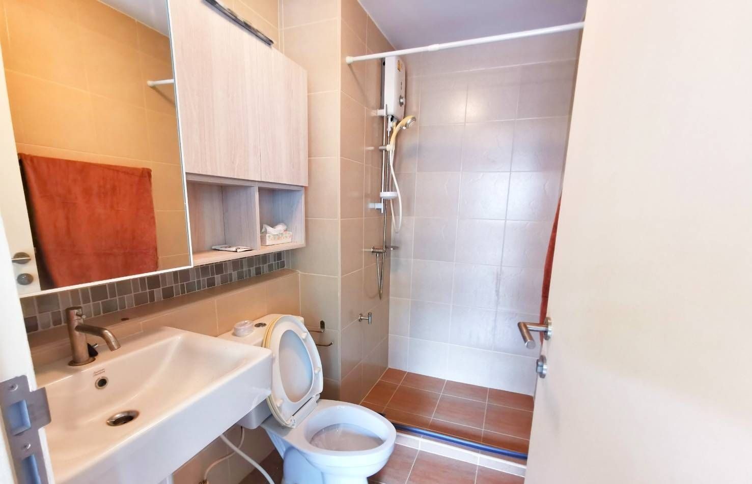 Studio Condo for rent at Baan Koo Kiang — photo 4