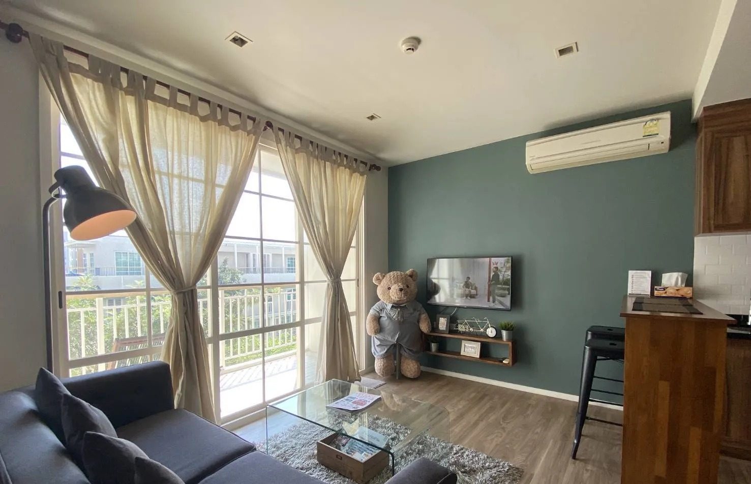 1 Bedroom Condo for rent at Autumn Condominium — photo 2