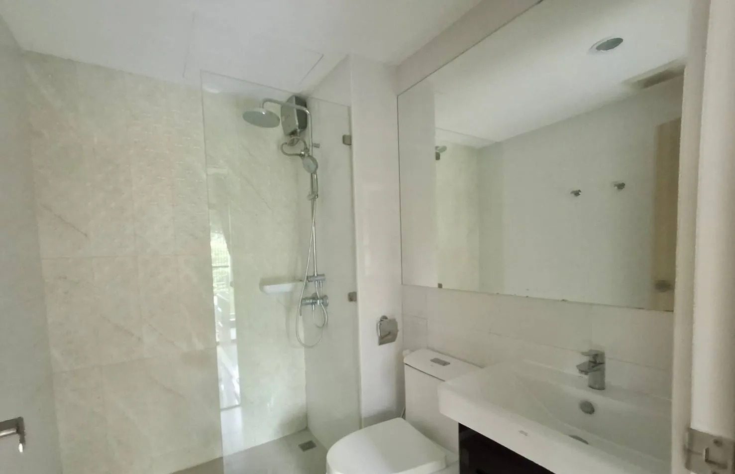 1 Bedroom Condo for rent at Maysa Condo — photo 5