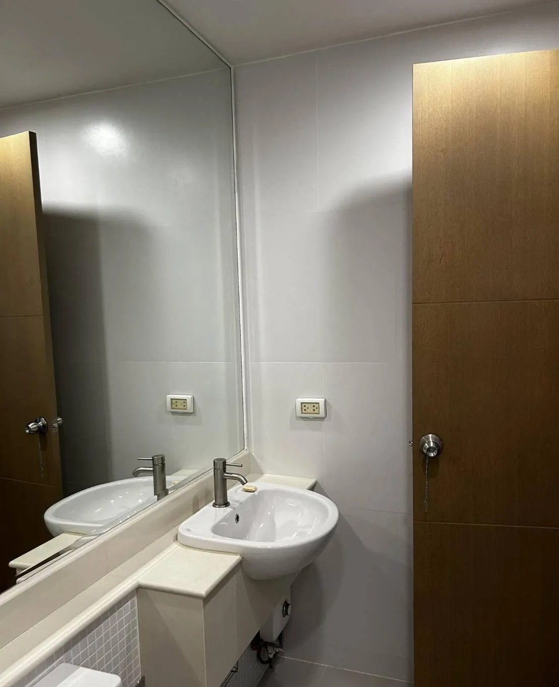 1 Bedroom Condo for rent at The Seacraze — photo 4