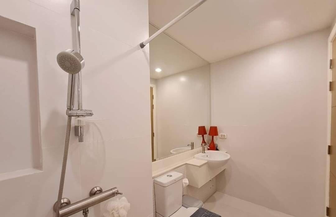1 Bedroom Condo for rent at The Seacraze — photo 2