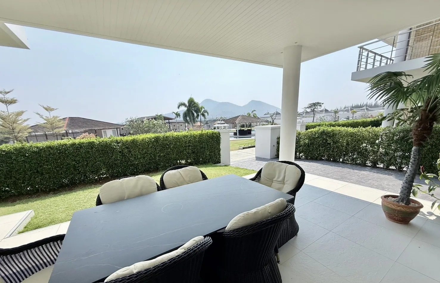 2 Bedroom Apartment for rent at Falcon Hill Luxury Pool Villas — photo 4