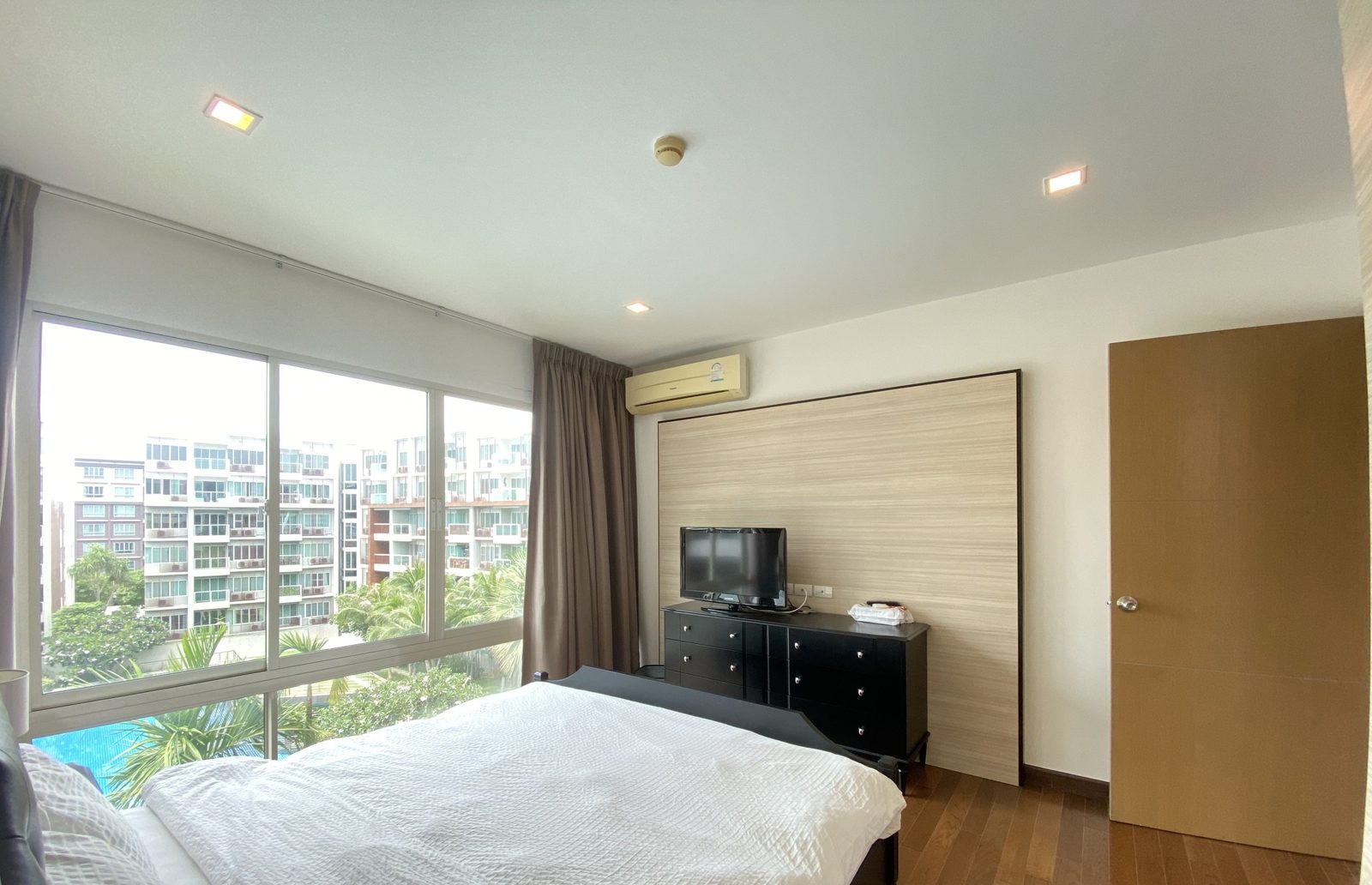 2 Bedroom Condo for rent at The Seacraze — photo 4